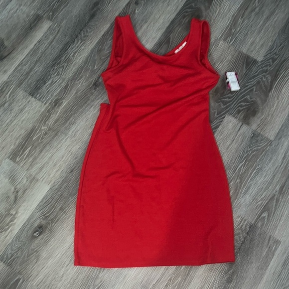 Brand new roxy cut out dress! Still has tags! - Picture 1 of 4